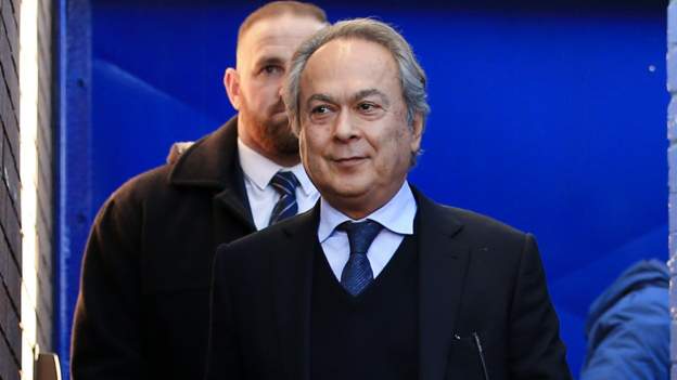 Farhad Moshiri: Everton owner apologises to fans for mistakes in 'challenging' s..