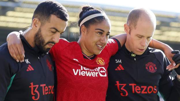 Gabby George: Manchester United defender's injury 'doesn't look good'