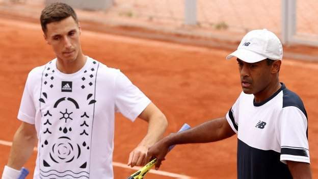 Top seeds Salisbury & Ram into French Open last 16