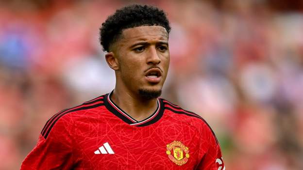 Jadon Sancho: Manchester United trying to finalise deal for winger's return to Borussia Dortmund