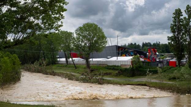F1 to donate 1m euros to relief fund for flooding