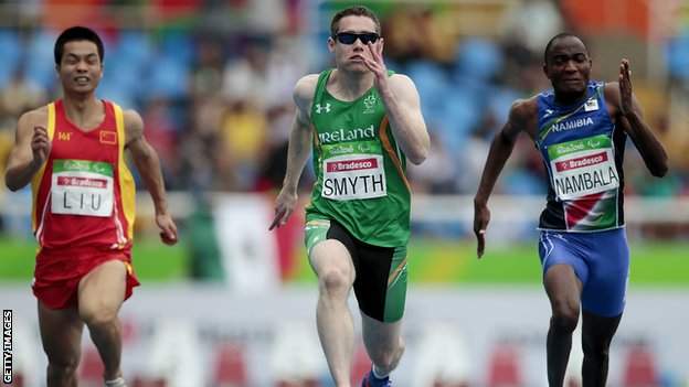 Jason Smyth sprints to gold in the T13 final at the Rio Paralympics in 2016