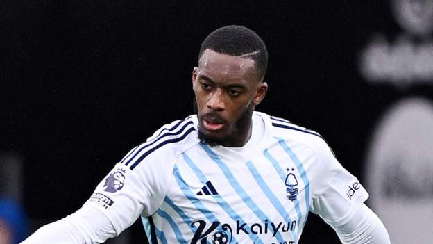 Hudson-Odoi earns Forest draw at Bournemouth