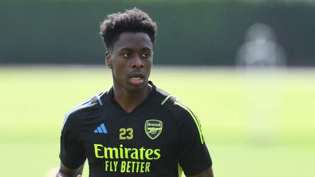 Lokonga joins Luton on loan from Arsenal
