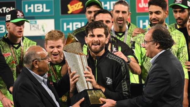 Pakistan Super League: Lahore Qalandars edge Multan Sultans in thriller to win title – NewsEverything Cricket