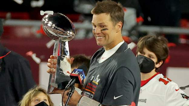 Super Bowl: Tom Brady leads Tampa to victory over Chiefs – DW – 02/08/2021