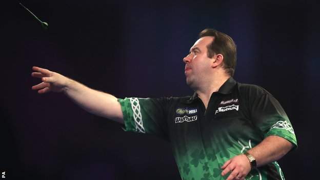 PDC World Darts: Brendan Dolan cruises into quarter-finals - BBC Sport