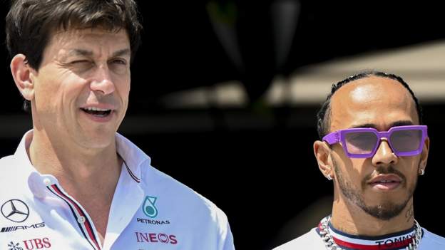Lewis Hamilton defended by Toto Wolff after Azerbaijan Grand Prix qualifying