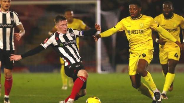 Grimsby Town 1-0 Burton Albion: Lee Richardson Knocks League One ...