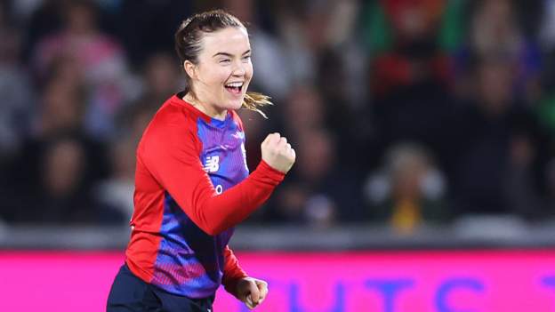 Women's Ashes: England spinner Mady Villiers on her vegan lifestyle