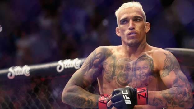 Oliveira out of UFC 294 rematch with Makhachev