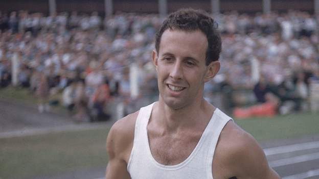 John Landy: Australian athlete dies aged 91