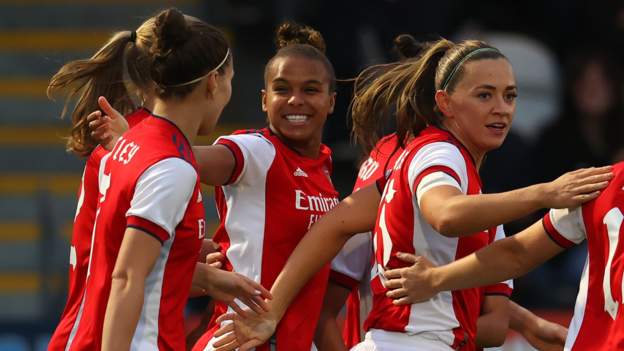 Arsenal 3-0 Slavia Prague: Nikita Parris scores early opener in victory -  BBC Sport