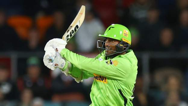 Thunder beat Stars in thrilling Big Bash opener