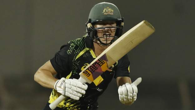 Indien gegen Australien: Ellyse Perry führt Touristen zu einem 21-Punkte-Sieg im dritten T20