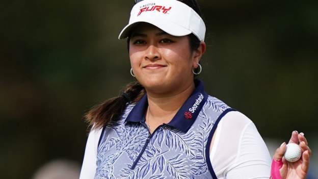 Vu sees off Hull challenge to win Women's Open