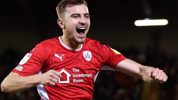 Barnsley 2-0 Bristol City: Struggling Tykes move to within two points of safety