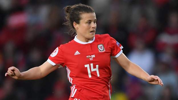 Hayley Ladd: Midfielder says Wales spurred on by past campaign - BBC Sport