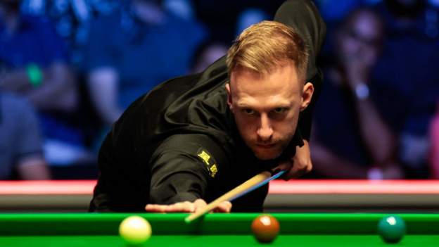 Trump wins English Open after fightback against Zhang