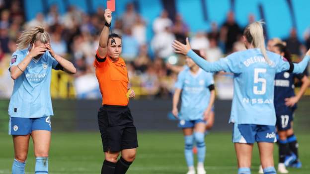 Manchester City v Chelsea: The 'ridiculous' red card which affected big match