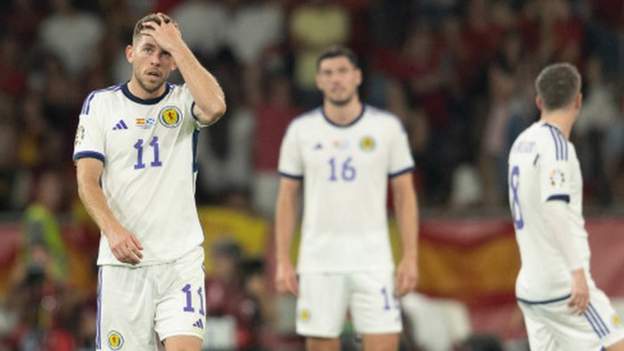 Agony for Scotland as Spain defeat delays Euro spot