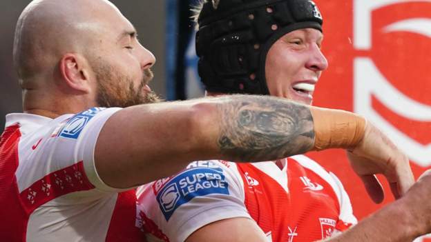 Schneider gets golden point win for KR at Leeds