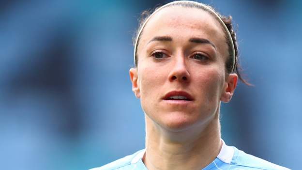 Lucy Bronze: Manchester City and England defender undergoes knee surgery