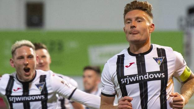 Murray double gives Pars win over Falkirk