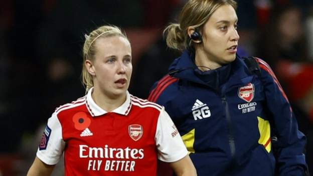 Beth Mead: Arsenal & England forward out with anterior cruciate ligament injury