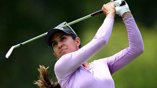 Reto leads Evian Championship with Ko in contention