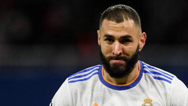 Real Madrid 2-1 Shakhtar Donetsk: Karim Benzema's double takes hosts top of Group D