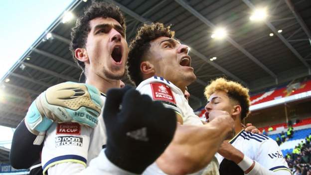 FA Cup third round: Cardiff City 2-2 Leeds United - visitors fight back to draw