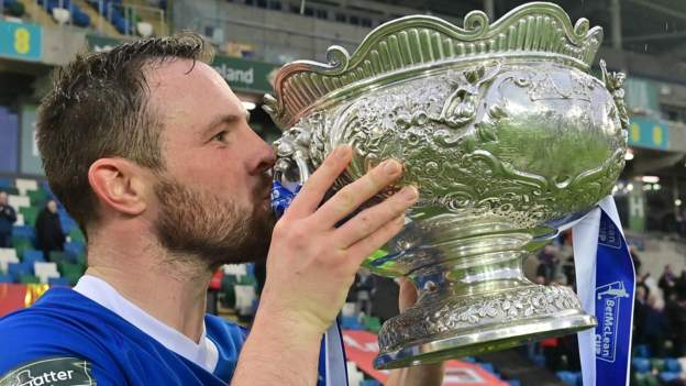 Cup success delights Healy after 'tough year'
