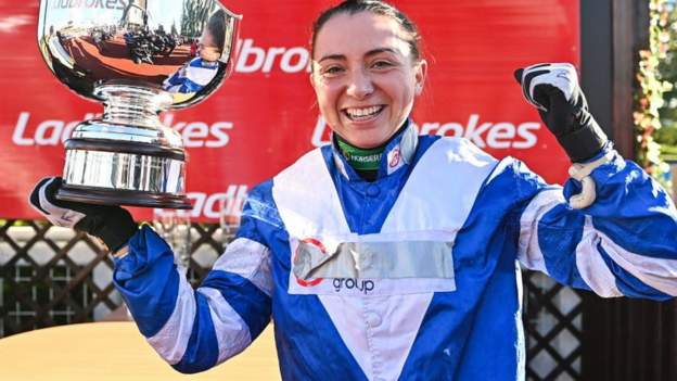 'Legend' Frodon & Frost triumph; Envoi Allen wins