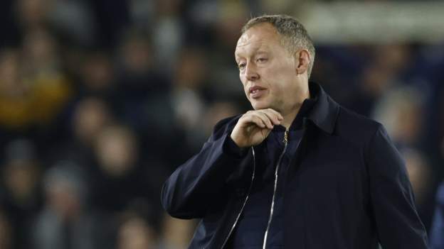 <div>Steve Cooper: Nottingham Forest boss focused on 'greater good of club rather than own future</div>