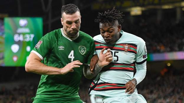 World Cup qualifying: Pepe sent off as Republic hold Portugal in Dublin