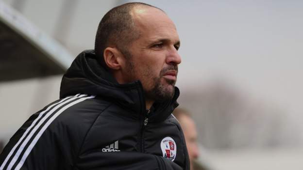 Matthew Etherington: Crawley Town boss leaves job after 32 days - BBC Sport