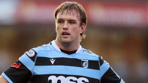 Cardiff hooker Dacey announces retirement