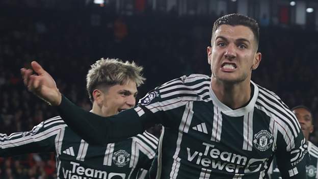 Sheffield United 1-2 Manchester United: Diogo Dalot's superb second-half goal gives visitors win
