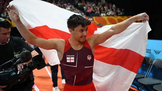 Commonwealth Games: Jake Jarman wins all-around gymnastics gold for England