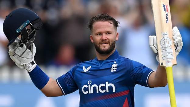 Duckett hits ton as England-Ireland ODI abandoned