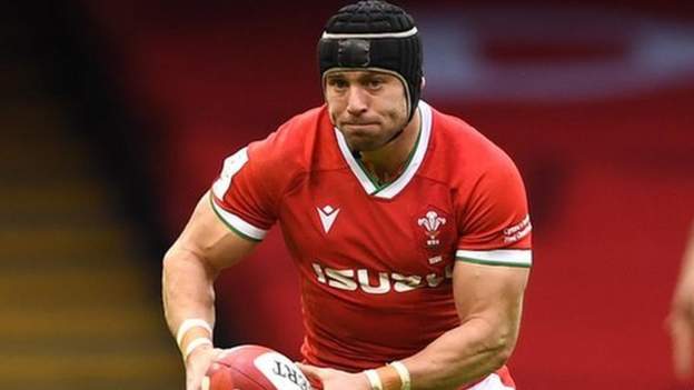 Halfpenny starts for Wales in Six Nations opener