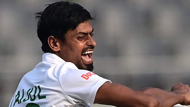 McBrine strikes late to boost Irish hopes in Mirpur