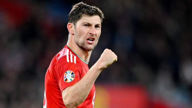 Ben Davies: Wales have 'backs to the wall' in Euro 2024 qualifying bid