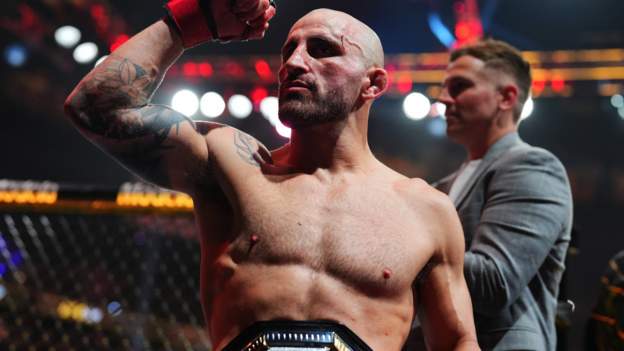 'GOAT Volk' & Adesanya v Du Plessis - UFC 290 recap