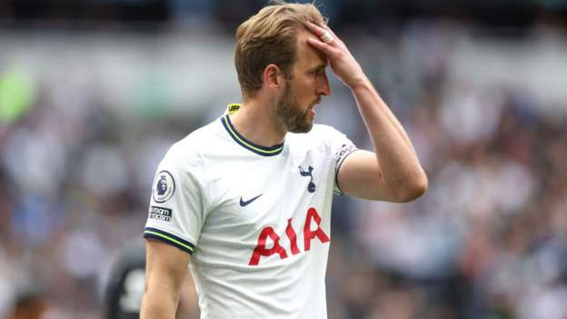 'Massive decisions to make' - will Kane stay at 'shambolic' Spurs?