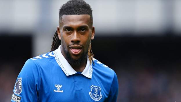 Iwobi set for Fulham medical as fee agreed with Everton