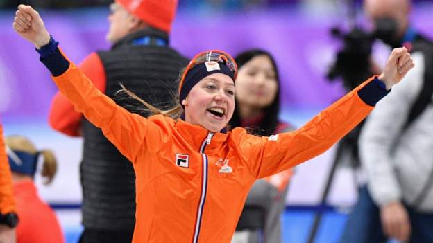 Winter Olympics: Esmee Visser wins women's 5,000m speed skating gold ...