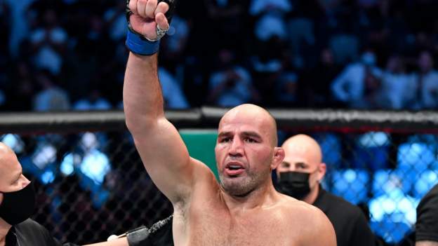 UFC 267: Glover Teixeira makes history against Jan Blachowicz to win light heavyweight title
