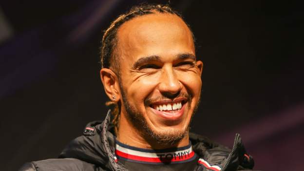 Lewis Hamilton says involvement in Chelsea takeover would be 'dream'